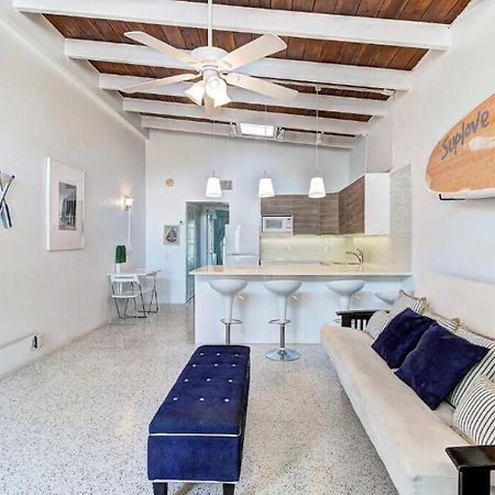 Beachfront Getaway In Siesta Key Exterior photo